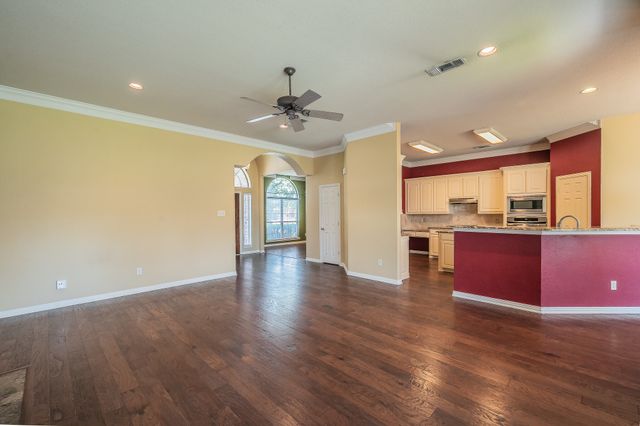 8152 Vine Wood Drive, North Richland Hills, TX 76182