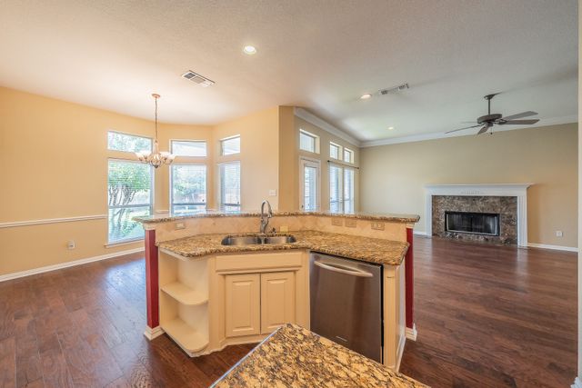 8152 Vine Wood Drive, North Richland Hills, TX 76182