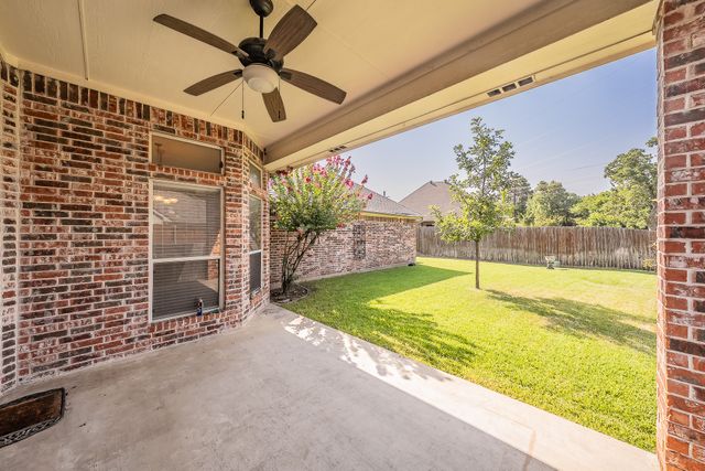 8152 Vine Wood Drive, North Richland Hills, TX 76182