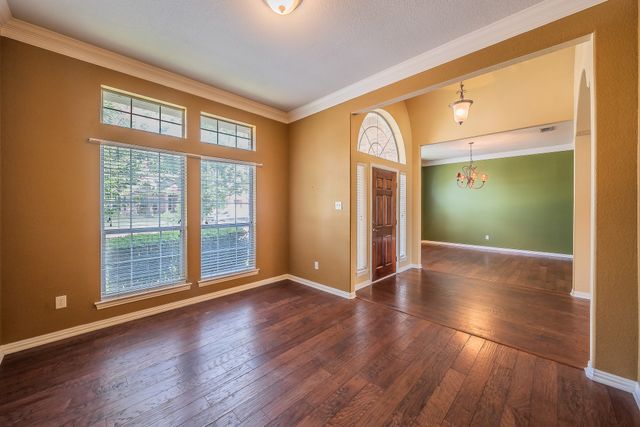 8152 Vine Wood Drive, North Richland Hills, TX 76182