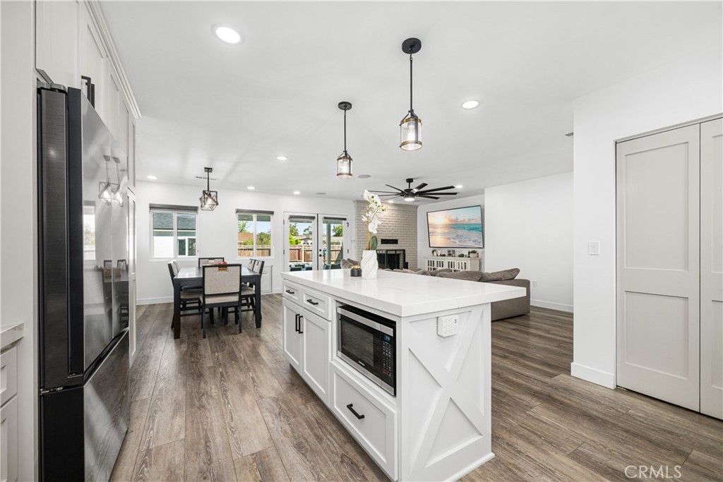 Image 16 of property listing at 3246 N Marwick, Long Beach, CA 90808