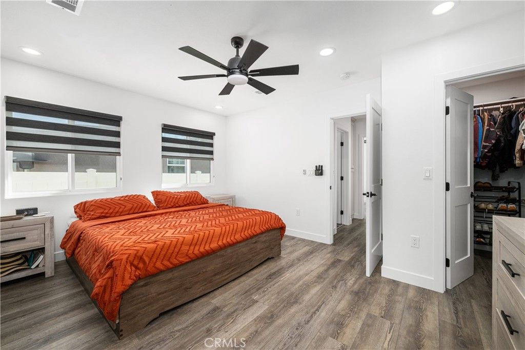 Image 21 of property listing at 3246 N Marwick, Long Beach, CA 90808