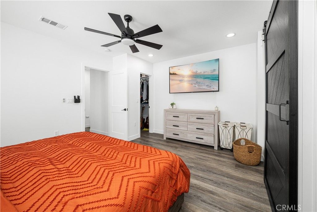 Image 22 of property listing at 3246 N Marwick, Long Beach, CA 90808