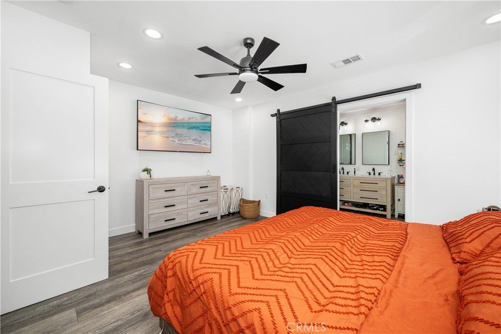 Image 23 of property listing at 3246 N Marwick, Long Beach, CA 90808