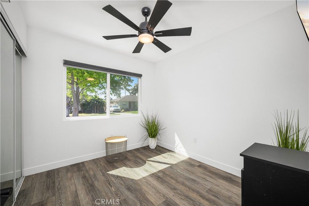 Image 38 of property listing at 3246 N Marwick, Long Beach, CA 90808