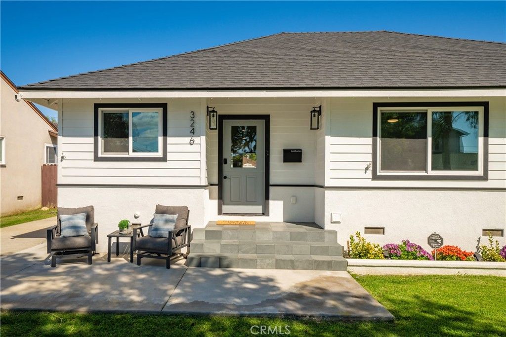 Image 4 of property listing at 3246 N Marwick, Long Beach, CA 90808