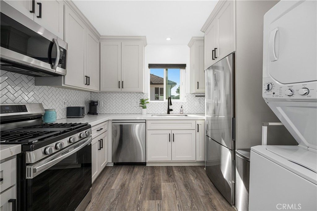 Image 45 of property listing at 3246 N Marwick, Long Beach, CA 90808