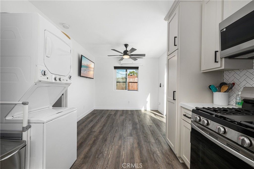 Image 46 of property listing at 3246 N Marwick, Long Beach, CA 90808