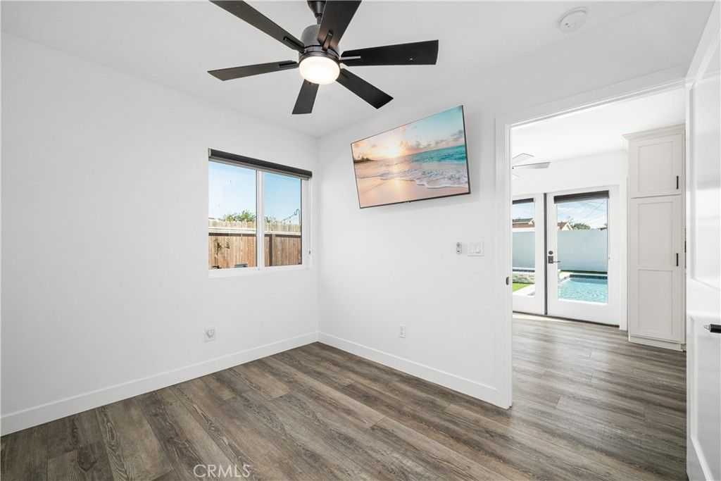 Image 49 of property listing at 3246 N Marwick, Long Beach, CA 90808