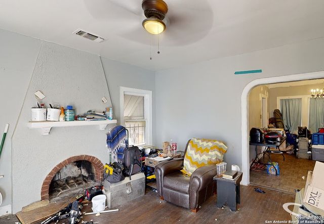 615 Avant Ave, San Antonio, TX 78210