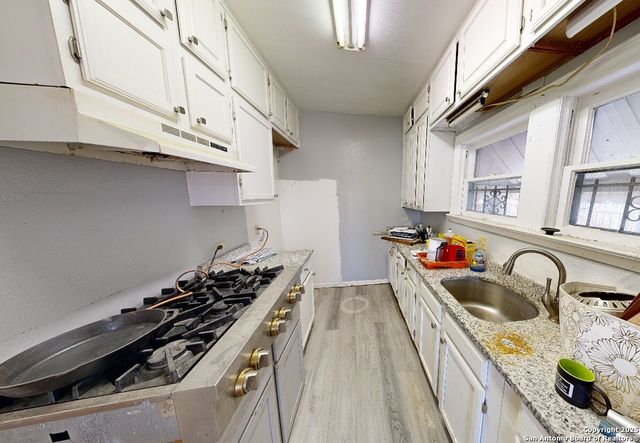 615 Avant Ave, San Antonio, TX 78210