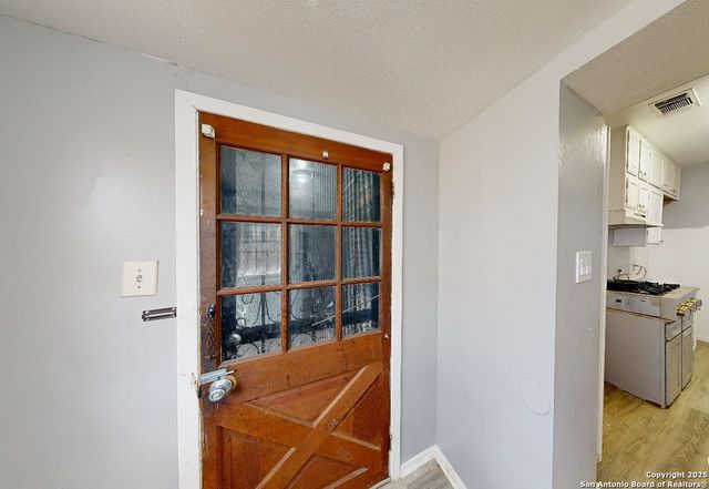 615 Avant Ave, San Antonio, TX 78210