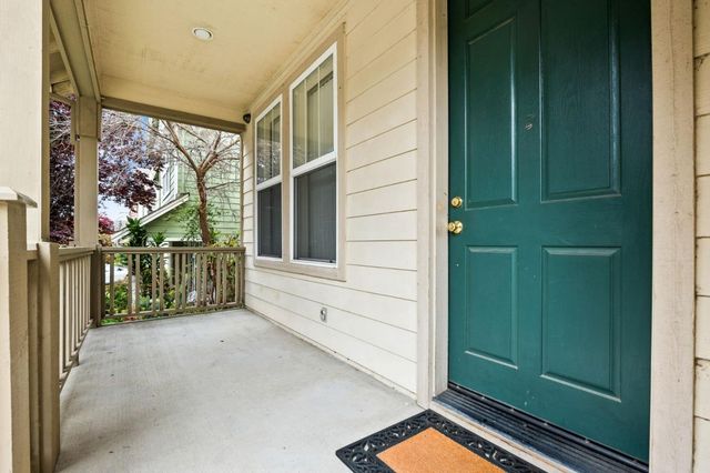 166 Kensington Circle, Hercules, CA 94547