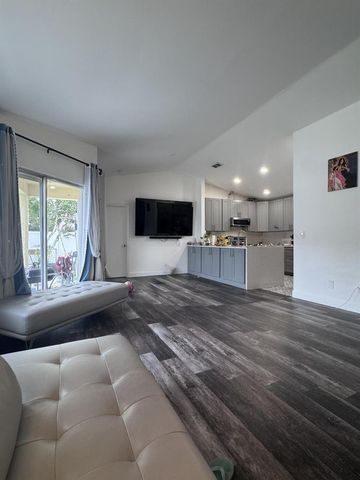 11747 NW 12th Street, Pembroke Pines, FL 33026