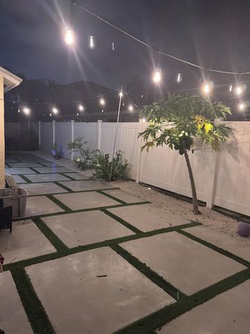 11747 NW 12th Street, Pembroke Pines, FL 33026