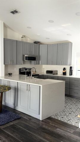 11747 NW 12th Street, Pembroke Pines, FL 33026