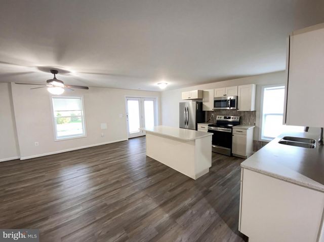 11708 ROBIN WOODS CIR, Spotsylvania, VA 22551