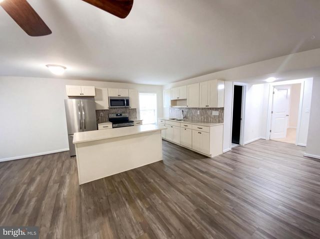 11708 ROBIN WOODS CIR, Spotsylvania, VA 22551