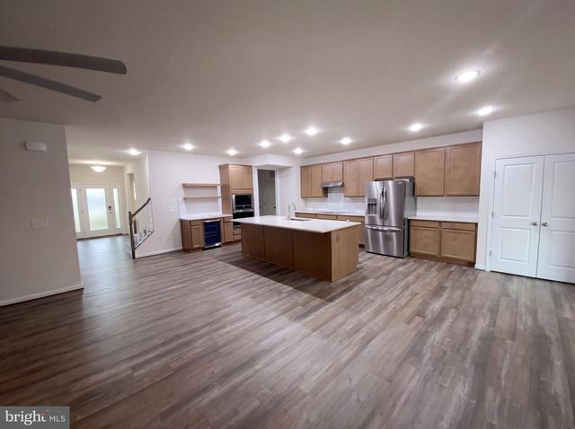 11708 ROBIN WOODS CIR, Spotsylvania, VA 22551