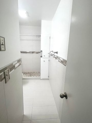 2201 NE 66th Street 1306, Fort Lauderdale, FL 33308