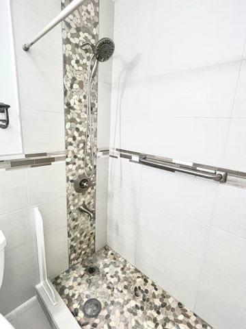 2201 NE 66th Street 1306, Fort Lauderdale, FL 33308