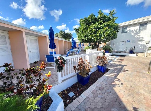 2201 NE 66th Street 1306, Fort Lauderdale, FL 33308