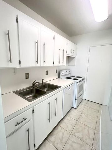 2201 NE 66th Street 1306, Fort Lauderdale, FL 33308