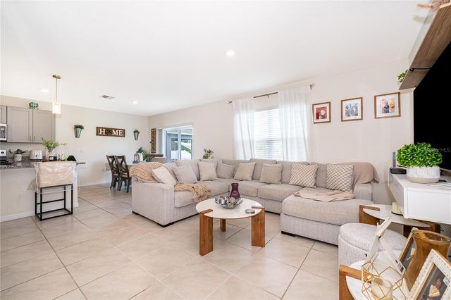 1502 BITTEROOT STREET, Kissimmee, FL 34744
