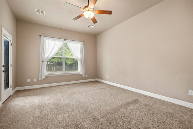 9015 Tall Oaks Drive, Guthrie, OK 73044