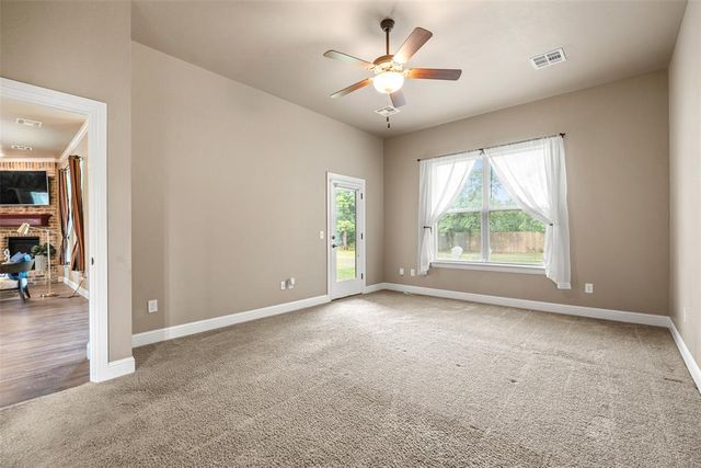 9015 Tall Oaks Drive, Guthrie, OK 73044