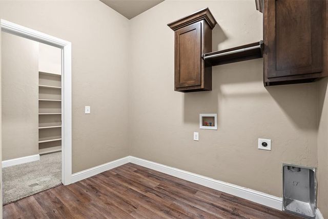 9015 Tall Oaks Drive, Guthrie, OK 73044