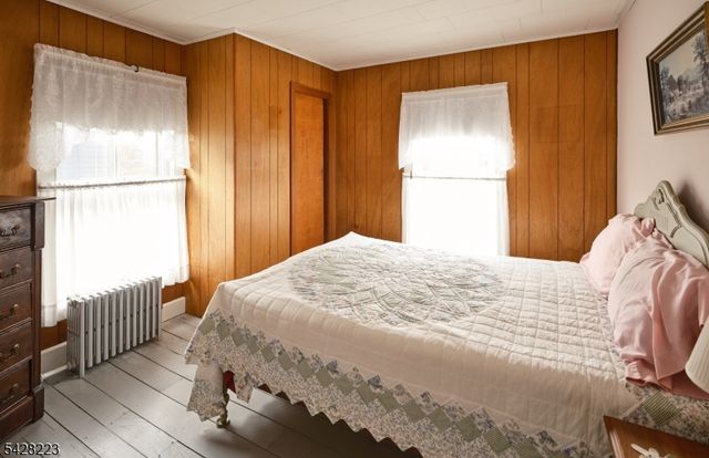 20 Maple St, Milford Boro, NJ 08848