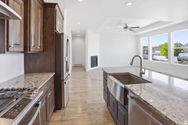 3636 W 910 S, Syracuse, UT 84075