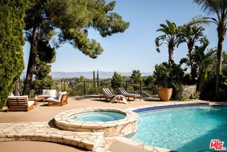 21825 Ambar Drive, Woodland Hills (los Angeles), CA 91364