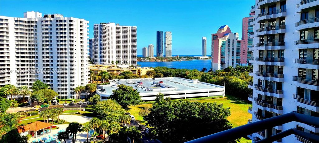 3300 NE 191 Street 1207, Aventura, FL 33180