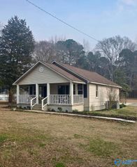 11554 County Road 87, Decatur, AL 35603