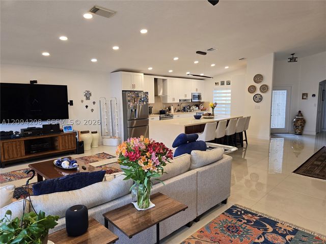 13318 SW 144th Ter 0, Miami, FL 33186