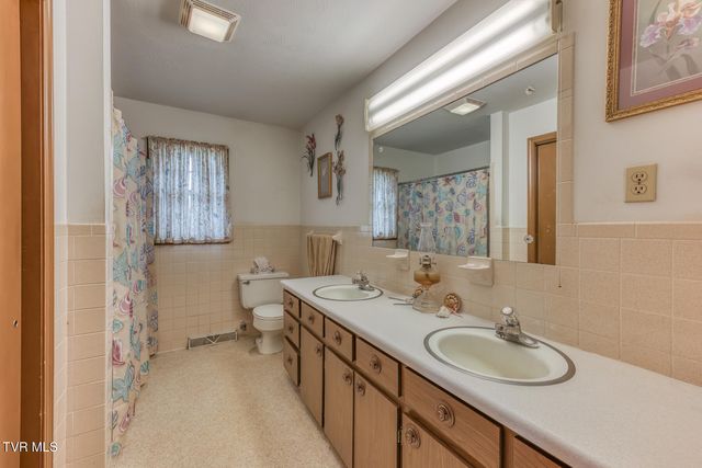 2390 Highway 107, Chuckey, TN 37641