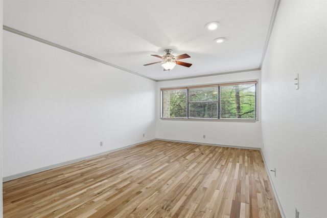 8888 Tallwood DR 2202, Austin, TX 78759