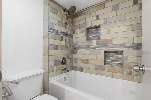 8888 Tallwood DR 2202, Austin, TX 78759