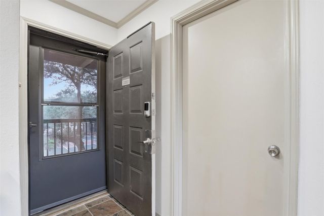 8888 Tallwood DR 2202, Austin, TX 78759