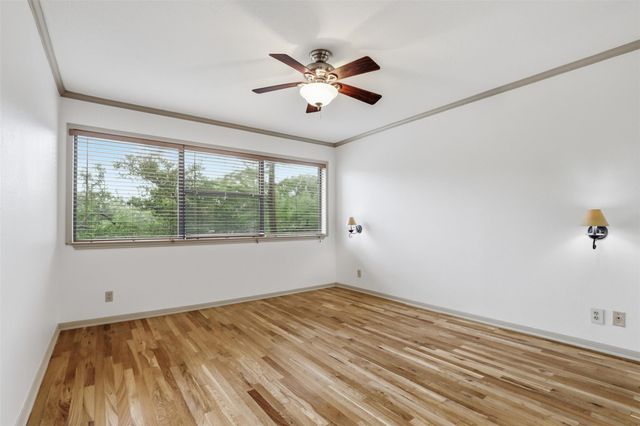 8888 Tallwood DR 2202, Austin, TX 78759