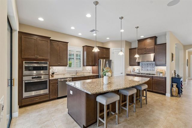 11318 JUGLANS DRIVE, Odessa, FL 33556