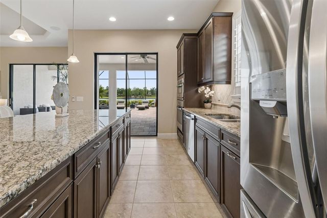 11318 JUGLANS DRIVE, Odessa, FL 33556