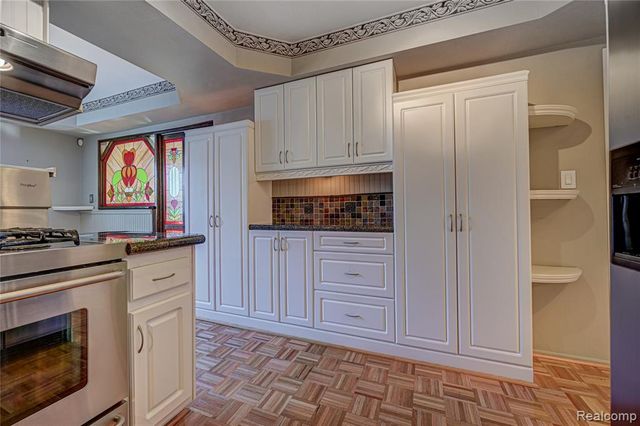 43047 Avon Court, Sterling Heights, MI 48313