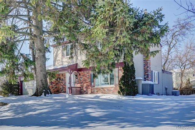 43047 Avon Court, Sterling Heights, MI 48313