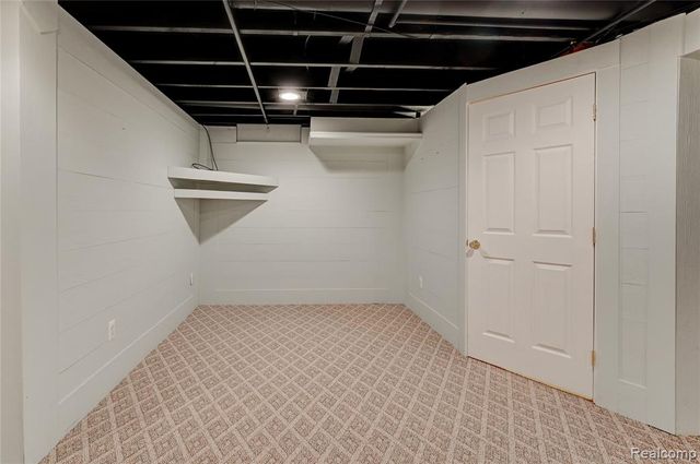 43047 Avon Court, Sterling Heights, MI 48313