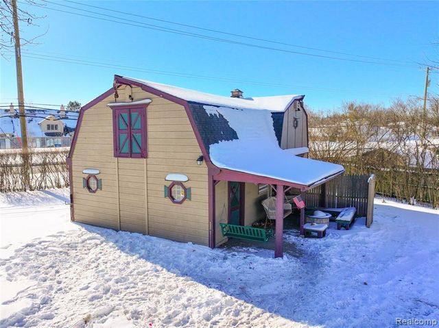 43047 Avon Court, Sterling Heights, MI 48313