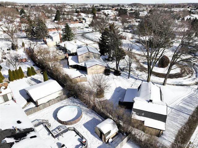 43047 Avon Court, Sterling Heights, MI 48313