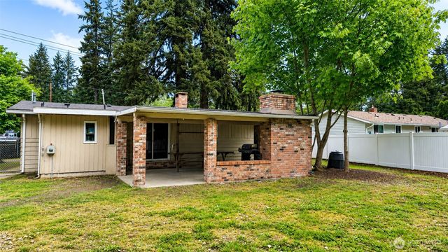 19517 SE Covington Sawyer Road, Kent, WA 98042
